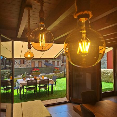 Apartament "Enclau" Turismo Rural Cal Rialla Llivia Buitenkant foto