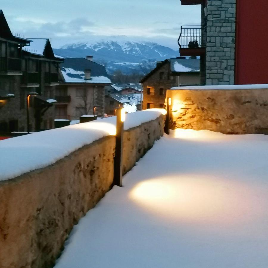 Apartament "Enclau" Turismo Rural Cal Rialla Llivia Buitenkant foto