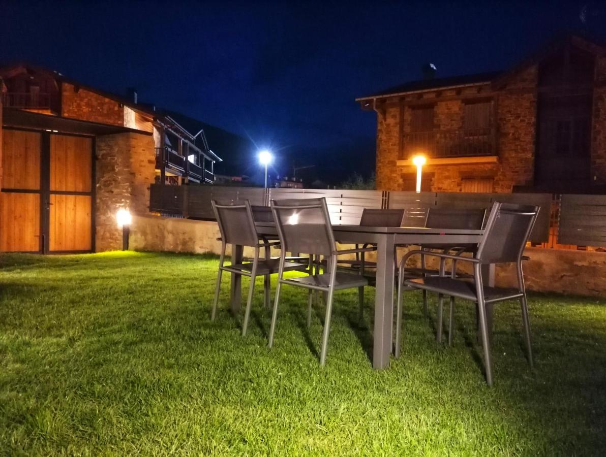 Apartament "Enclau" Turismo Rural Cal Rialla Llivia Buitenkant foto