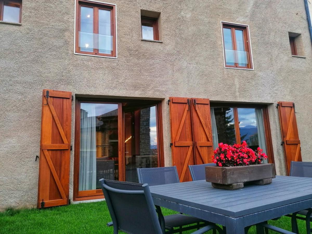 Apartament "Enclau" Turismo Rural Cal Rialla Llivia Buitenkant foto